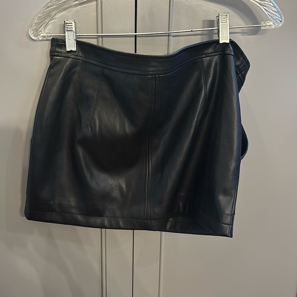 NWT free people faux leather black skirt - Picture 2 of 5